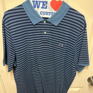 Vineyard Vines shirt sleeve polo shirt.  Blue/red stripes.  Men’s XXL.